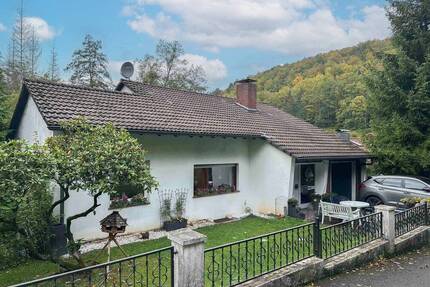 Haus Hagen Dahl - 5 Zimmer, 176 m&sup2;, 250.000&euro; | Angebot:26259272