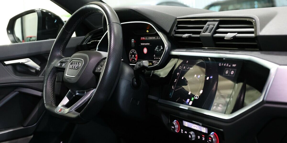 Audi Q3 40 TDI QUATTRO S-LINE SPORT BLACK MATRIX-LED 172.000 km 26.444 &euro; Hamm 59077
