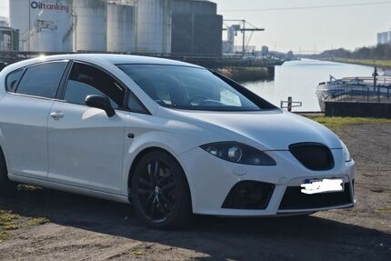 Seat Leon 90.500 km 10.500 &euro; Hamm 59067