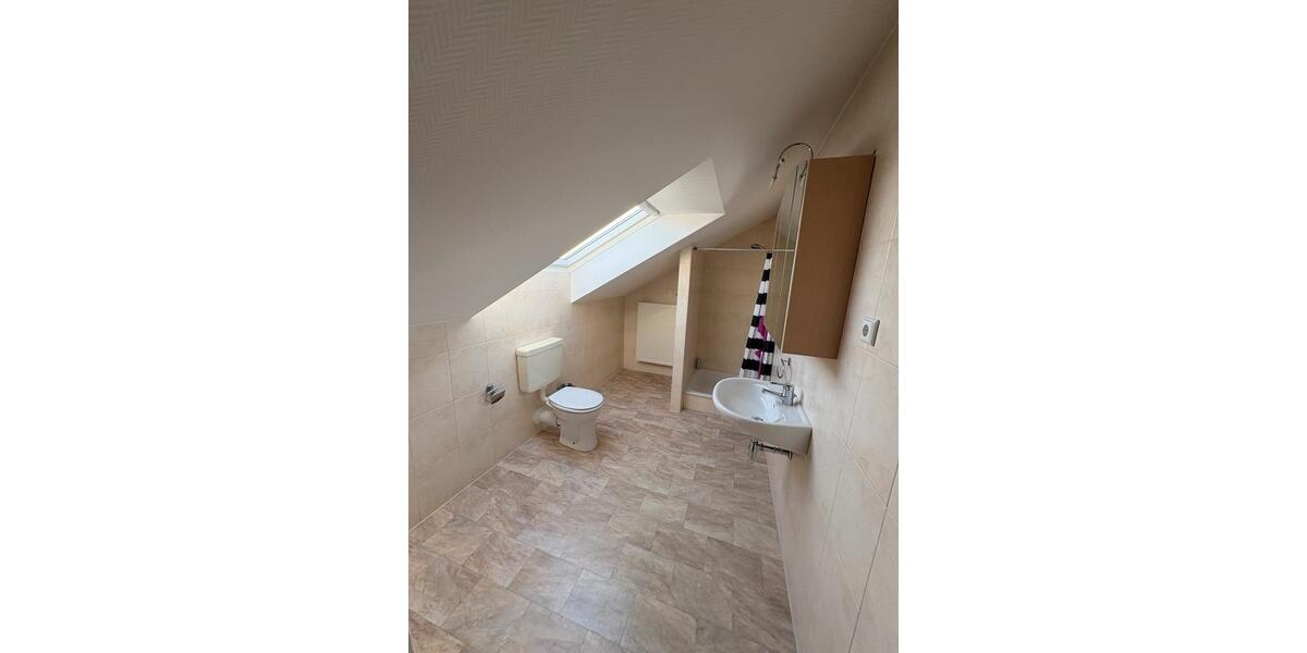 Einfamilienhaus Fröndenberg (Ruhr) - 4 Zimmer, 183 m&sup2;, 2.000&euro; | Angebot:27615708
