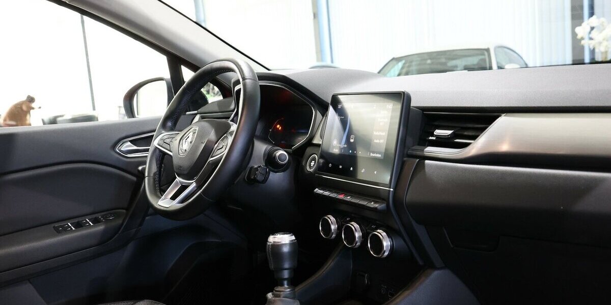 Renault Captur 130 TCE INTENS RED & BLACK / LED / AHK 83.000 km 13.555 &euro; Hamm 59077