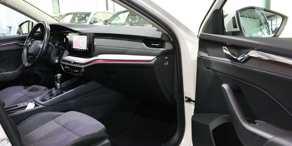 Skoda Octavia Combi 2.0 TDI FIRST-EDITION WHITE / LED 152.000 km 15.881 &euro; Hamm 59077