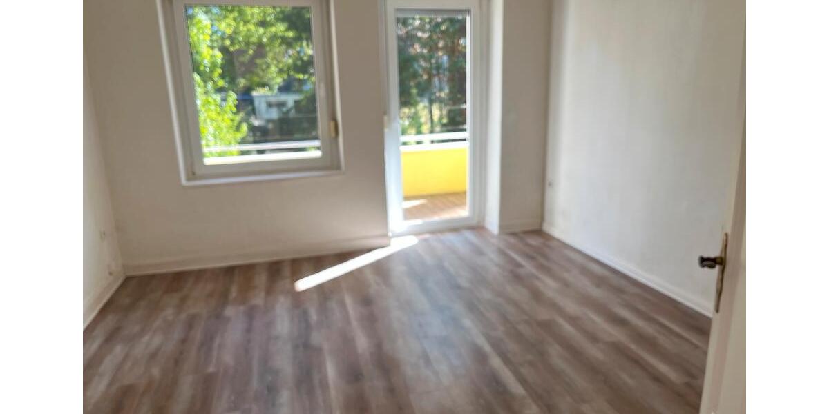 Hochparterre Hamm - 4 Zimmer, 95 m&sup2;, 1.180&euro; | Angebot:26364806