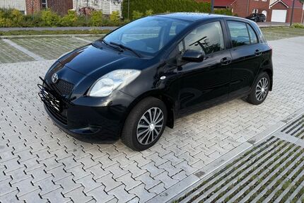 Toyota Yaris 171.780 km 2.700 &euro; Hamm 59065