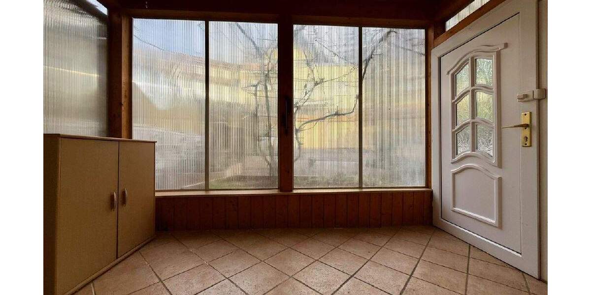 Einfamilienhaus Menden Mitte - 6 Zimmer, 169 m&sup2;, 210.000&euro; | Angebot:25706735