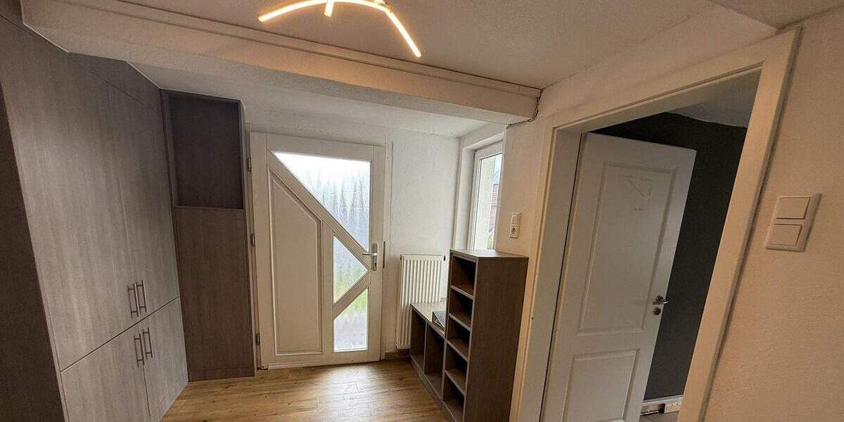 Einfamilienhaus Welver Illingen - 8 Zimmer, 200 m&sup2;, 249.000&euro; | Angebot:25686103