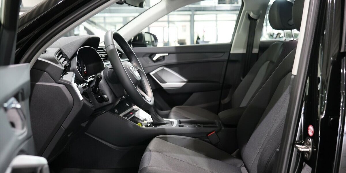Audi Q3 35 TFSI / LED, VIRTUAL-COCKPIT, APPLE+ANDROID 15.000 km 30.555 &euro; Hamm 59077