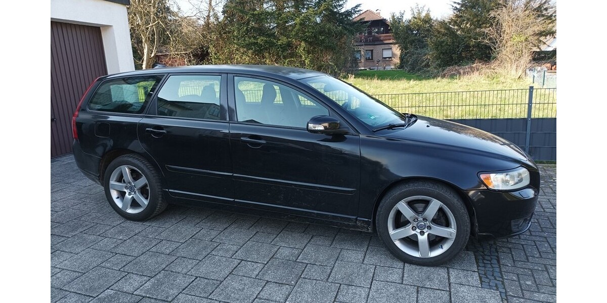 Volvo V50 245.000 km 4.500 &euro; Bochum 44787