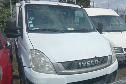 IVECO Massif 345.000 km 8.900 &euro; Marl 45770