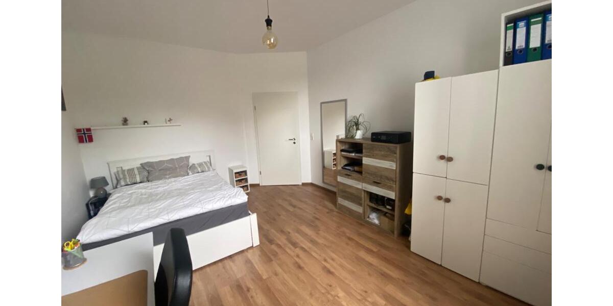 Etagenwohnung Dortmund Hörde - 4 Zimmer, 107 m&sup2;, 1.200&euro; | Angebot:26648879