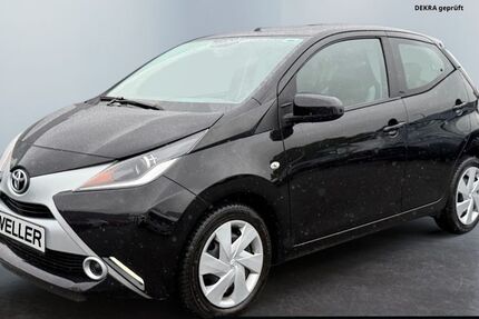 Toyota Aygo (X) 85.214 km 10.180 &euro; Hamm 59067