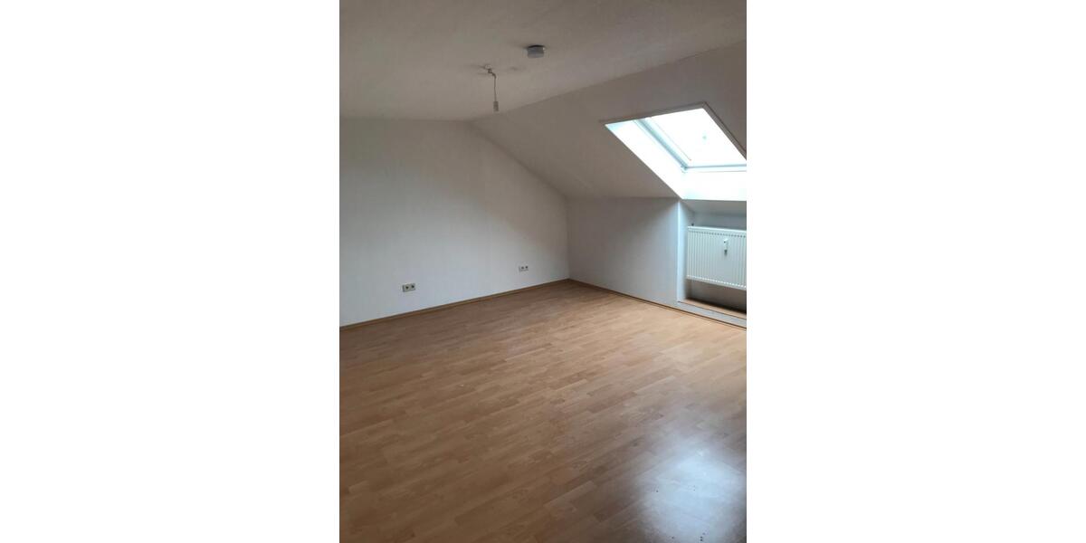 Dachgeschoßwohnung Datteln - 2.5 Zimmer, 80 m&sup2;, 400&euro; | Angebot:26133372