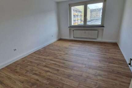 Wohnung Dortmund Innenstadt West - 3 Zimmer, 100 m&sup2;, 880&euro; | Angebot:26032394