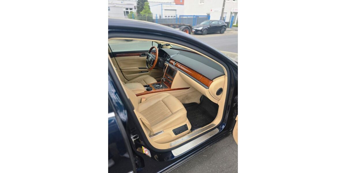 VW Phaeton 255.707 km 5.700 &euro; Dortmund 44369