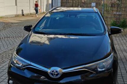 Toyota Auris 77.500 km 14.500 &euro; Bochum 44866