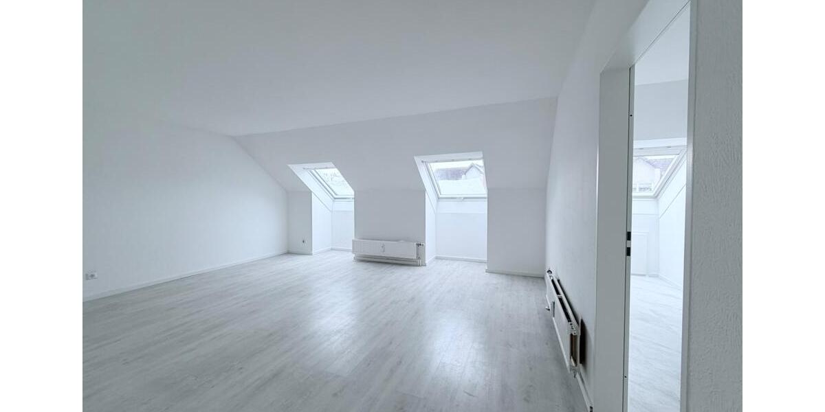 Dachgeschoßwohnung Lünen Brambauer - 3 Zimmer, 64 m&sup2;, 480&euro; | Angebot:26031687