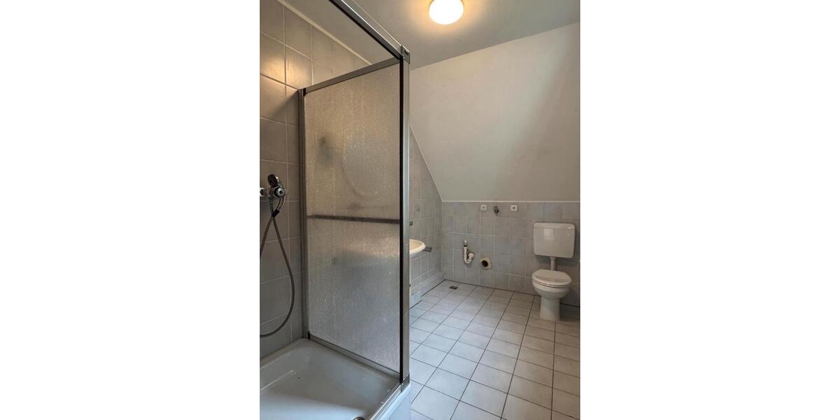 Etagenwohnung Iserlohn - 3 Zimmer, 135 m&sup2;, 1.100&euro; | Angebot:26025030