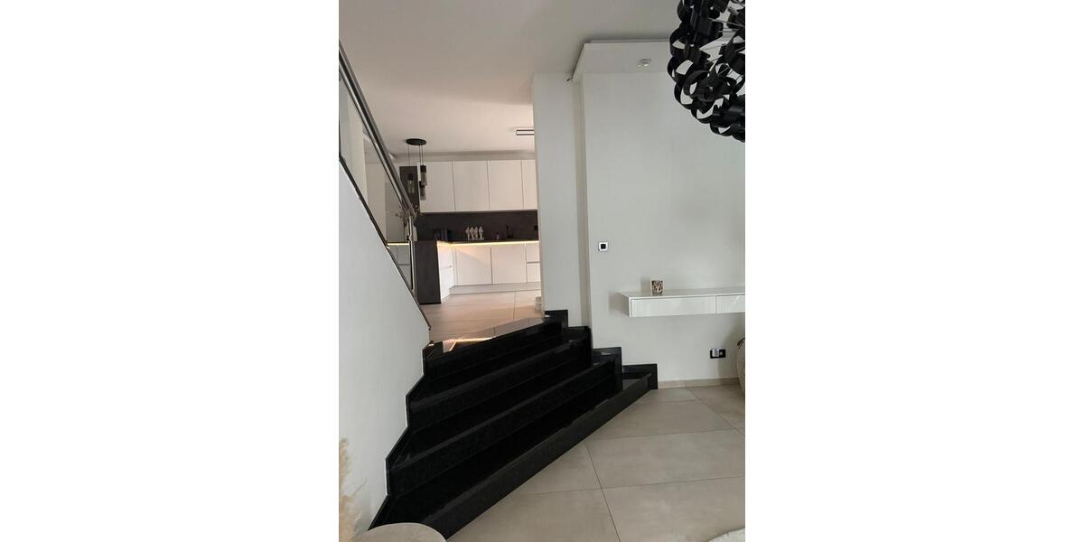 Einfamilienhaus Bergkamen - 3 Zimmer, 110 m&sup2;, 1.600&euro; | Angebot:26481032
