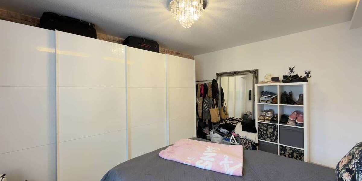 Modernisiertes Reihenhaus mit Wellnessbad, Gäste-WC, Keller & 248 m² Grundstück - Reihenmittelhaus Bönen | Angebot:27298689