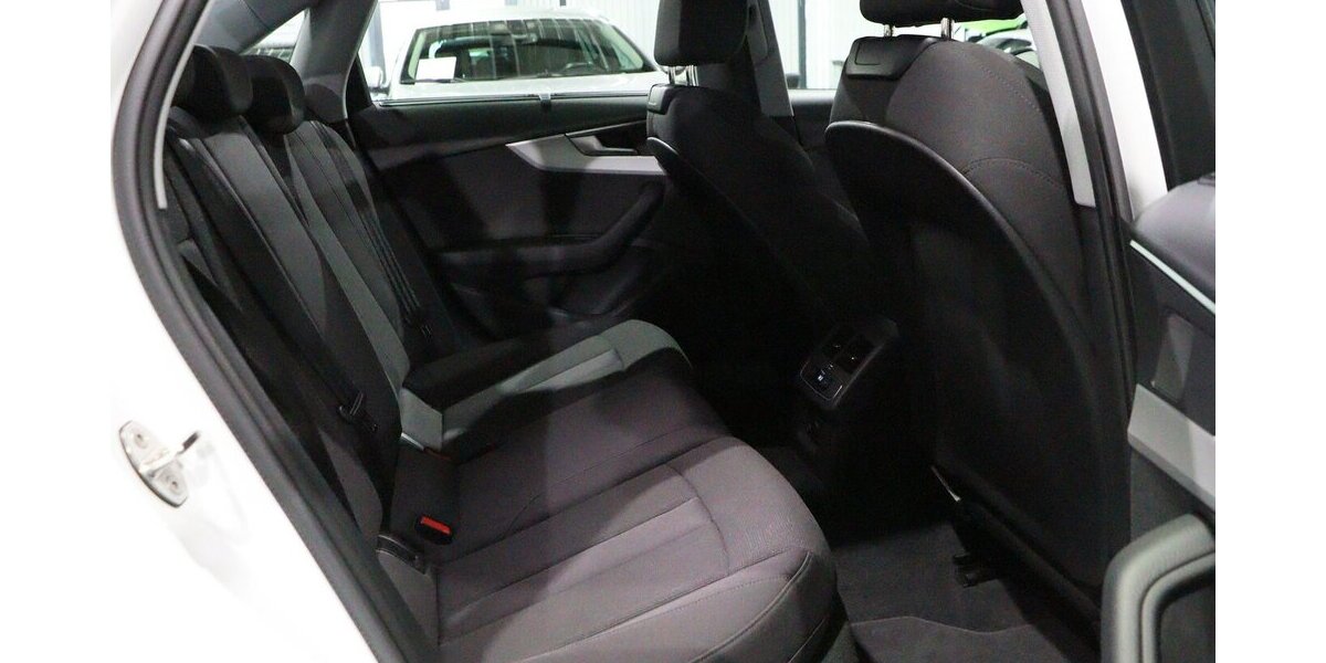 Audi A4 LIMOUSINE 40 TDI S-LINE / MATRIX-LED / 109.000 km 27.333 &euro; Hamm 59077