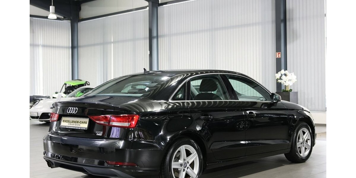 Audi A3 LIMOUSINE 1.4 TFSI BUSINESS / VIRTUAL-COCKPIT 119.000 km 16.333 &euro; Hamm 59077