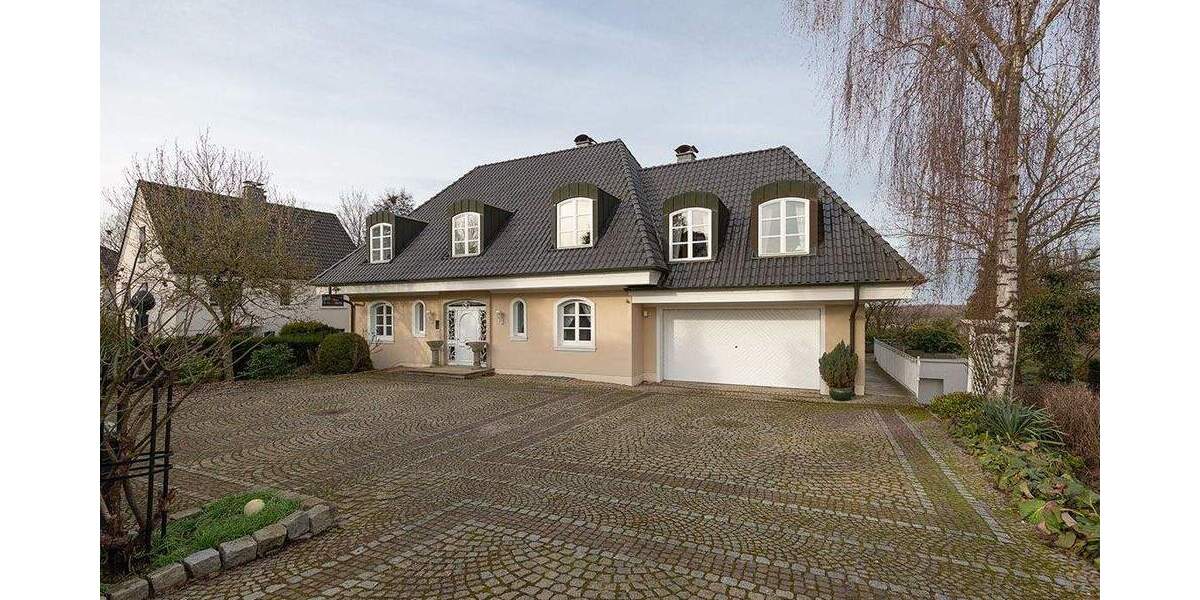 Etagenwohnung Herdecke - 4 Zimmer, 175 m&sup2;, 2.750&euro; | Angebot:25685362