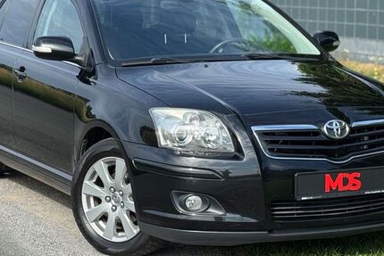 Toyota Avensis 170.000 km 5.290 &euro; Dülmen 48249