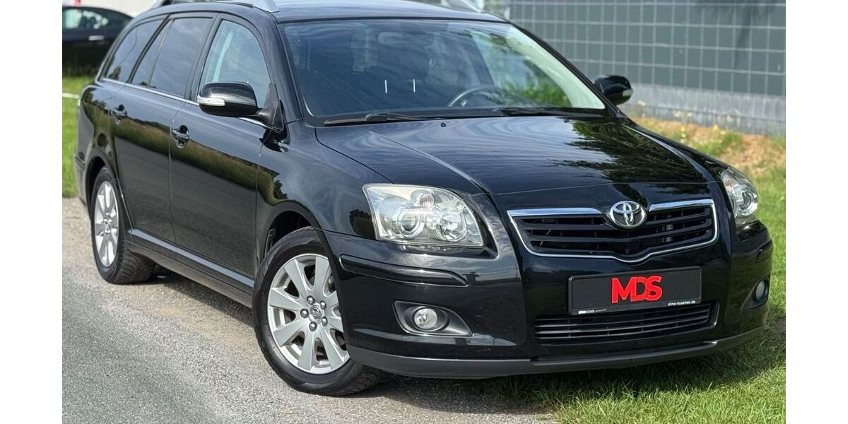 Toyota Avensis 170.000 km 5.290 &euro; Dülmen 48249