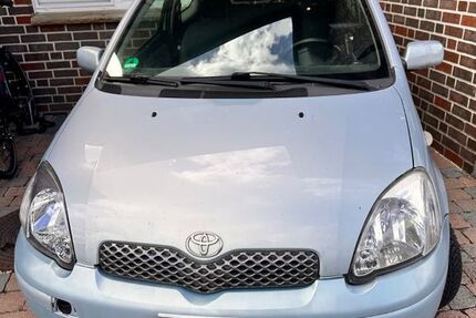 Toyota Yaris 188.000 km 1.899 &euro; Senden 48308