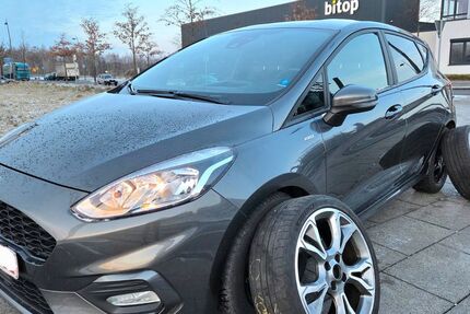 Ford Fiesta 79.999 km 9.900 &euro; Dortmund 44263