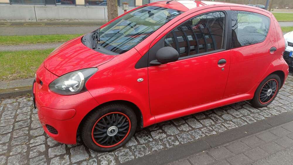 Toyota Aygo 185.000 km 2.000 &euro; Pöppinghausen (Castrop-Rauxel) 44579