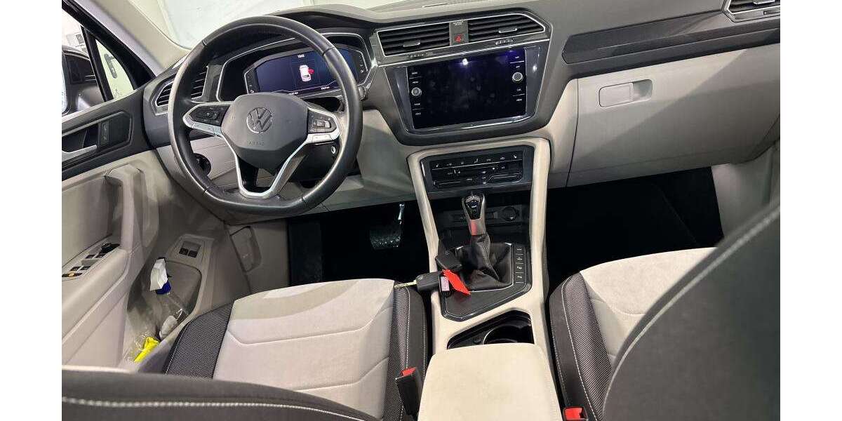 VW Tiguan Elegance 1.4 eHybrid DSG NAVI PANORAMA AHK 33.631 km 27.988 &euro; Bergkamen 59192