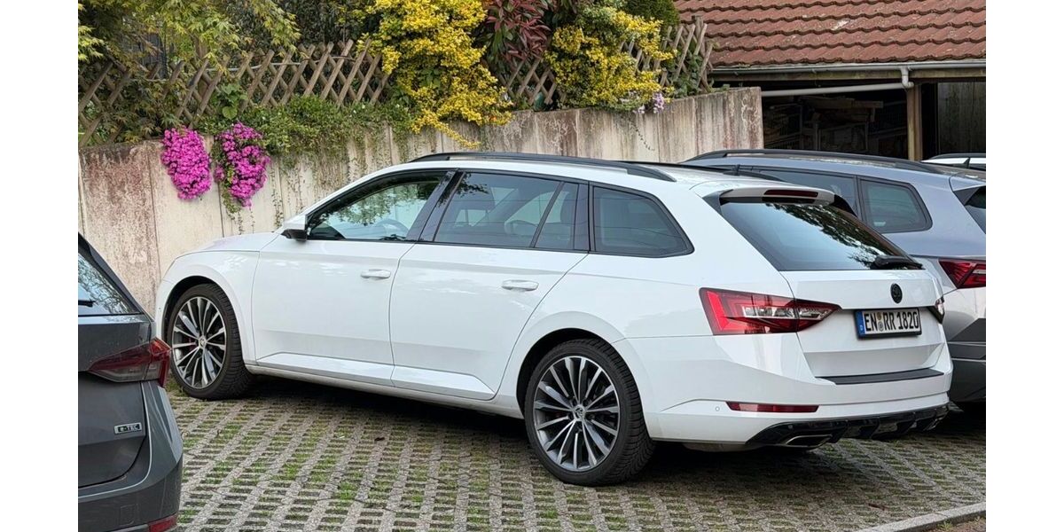 Skoda Superb 157.500 km 17.740 &euro; Wetter 58300