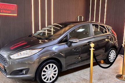 Ford Fiesta 84.148 km 7.950 &euro; Dortmund 44388