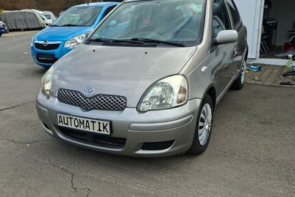 Toyota Yaris 100.000 km 4.499 &euro; Schwerte 58239