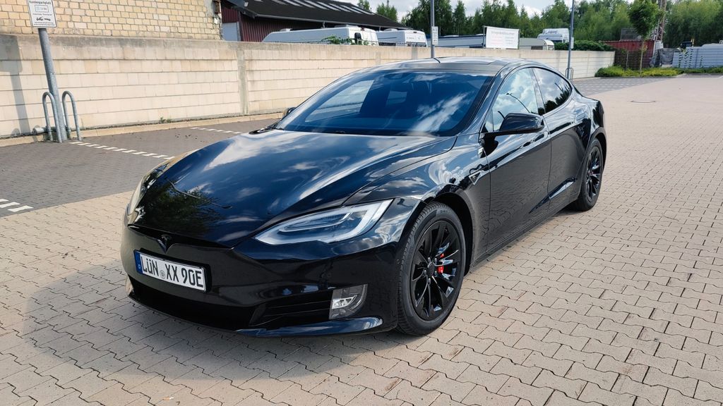 Tesla Model S 243.000 km 20.900 &euro; Lünen 44534