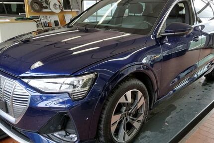 Audi e-tron 35.892 km 35.620 &euro; Hagen 58091