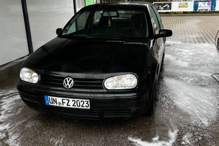 VW Golf 246.828 km 950 &euro; Selm 59379