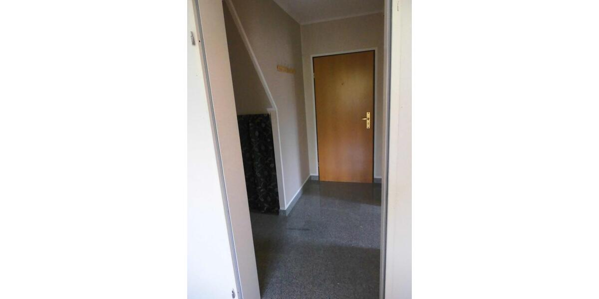 Dachgeschoßwohnung Dortmund Huckarde - 2.5 Zimmer, 50 m&sup2;, 400&euro; | Angebot:26700905