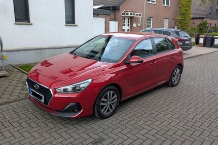 Hyundai i30 63.000 km 13.600 &euro; Dortmund 44357
