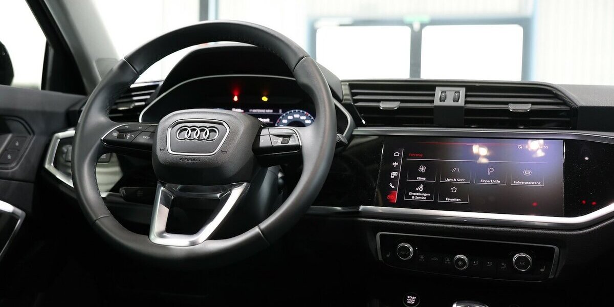 Audi Q3 35 TFSI / LED, VIRTUAL-COCKPIT, APPLE+ANDROID 15.000 km 30.555 &euro; Hamm 59077