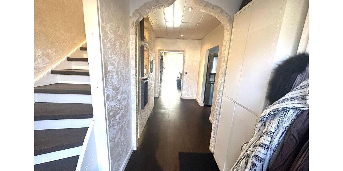 Einfamilienhaus Hamm Herringen - 7 Zimmer, 200 m&sup2;, 460.000&euro; | Angebot:26273860