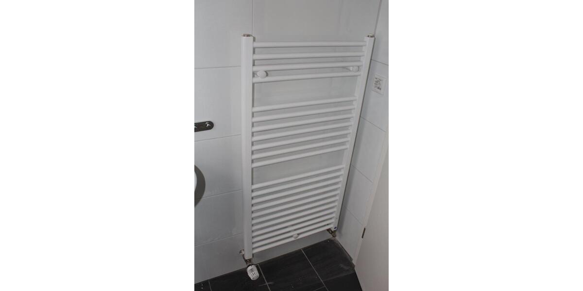 Dachgeschoßwohnung Herne Wanne - 2 Zimmer, 410 m&sup2;, 410&euro; | Angebot:24614886