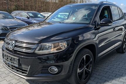 VW Tiguan 212.382 km 9.950 &euro; Hamm 59077