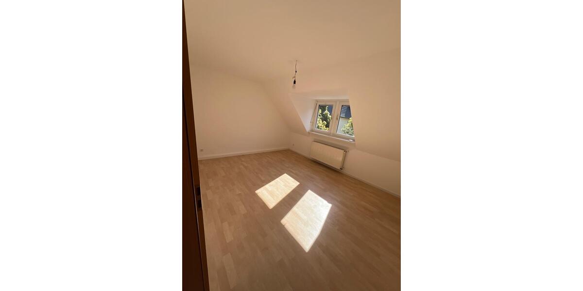 Dachgeschoßwohnung Hamm - 2.5 Zimmer, 51 m&sup2;, 599&euro; | Angebot:26522743