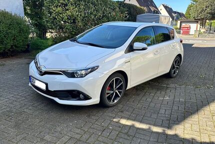Toyota Auris 127.000 km 14.150 &euro; Dortmund 44328