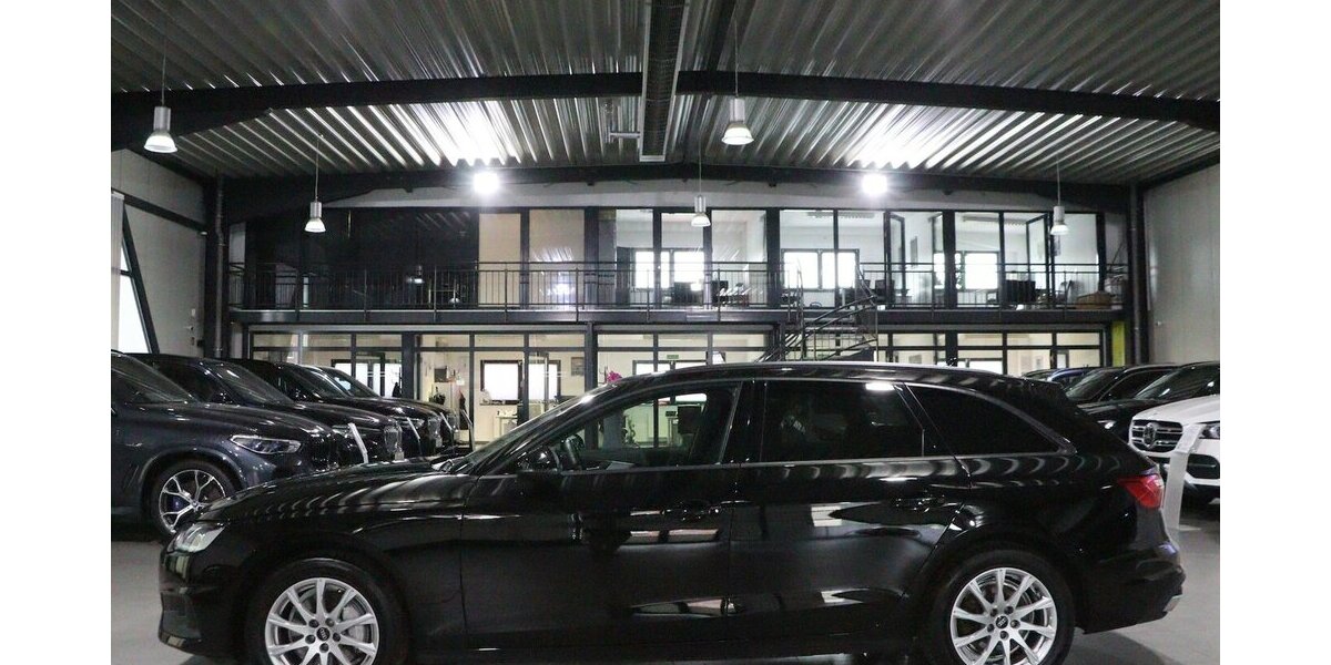 Audi A4 Avant 40 TDI BUSINESS SPORT / VIRTUAL-COCKPIT 42.000 km 27.555 &euro; Hamm 59077