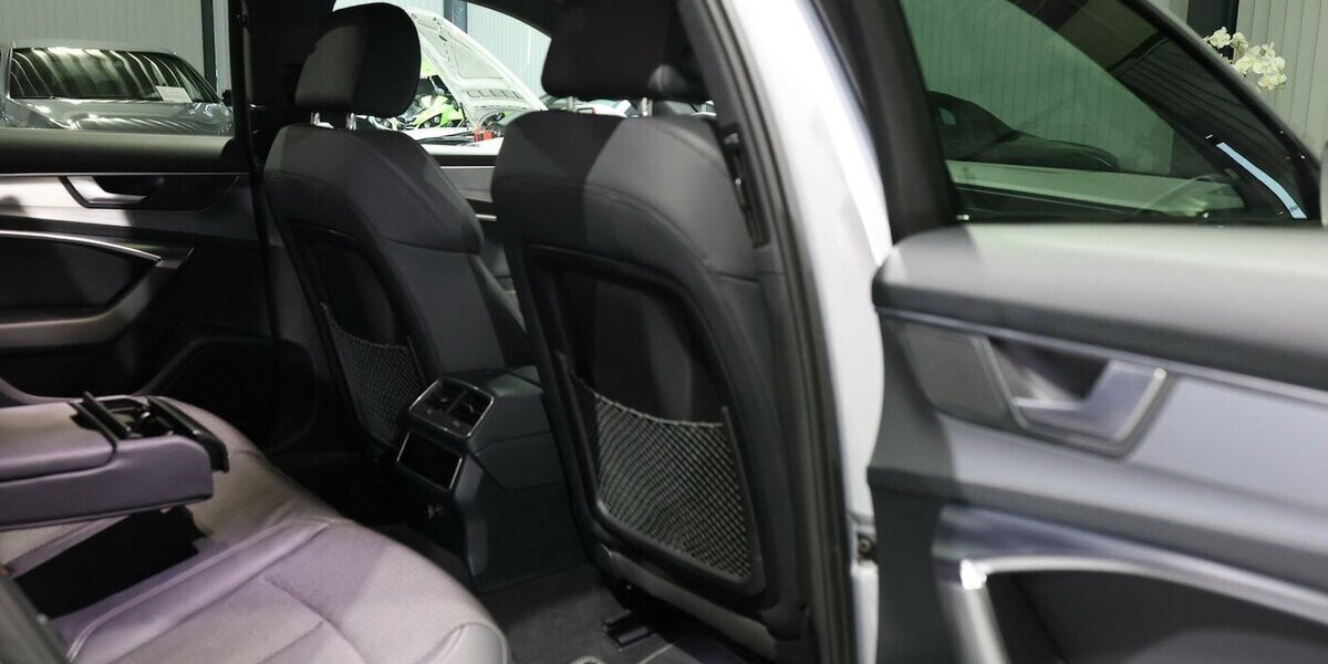 Audi A6 Avant 40 TDI S-LINE BLACK / PANORAMA, LED, VC 30.000 km 42.996 &euro; Hamm 59077