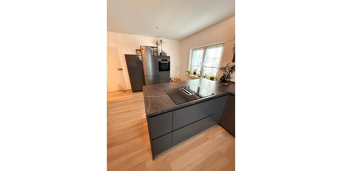 Etagenwohnung Iserlohn - 3 Zimmer, 140 m&sup2;, 1.260&euro; | Angebot:25961273