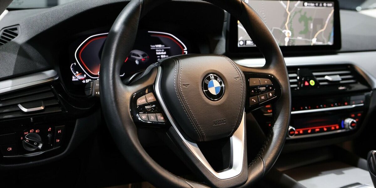 BMW 520d Touring xDrive BUSINESS EL.VOLL-LEDER, LED 14.000 km 38.444 &euro; Hamm 59077